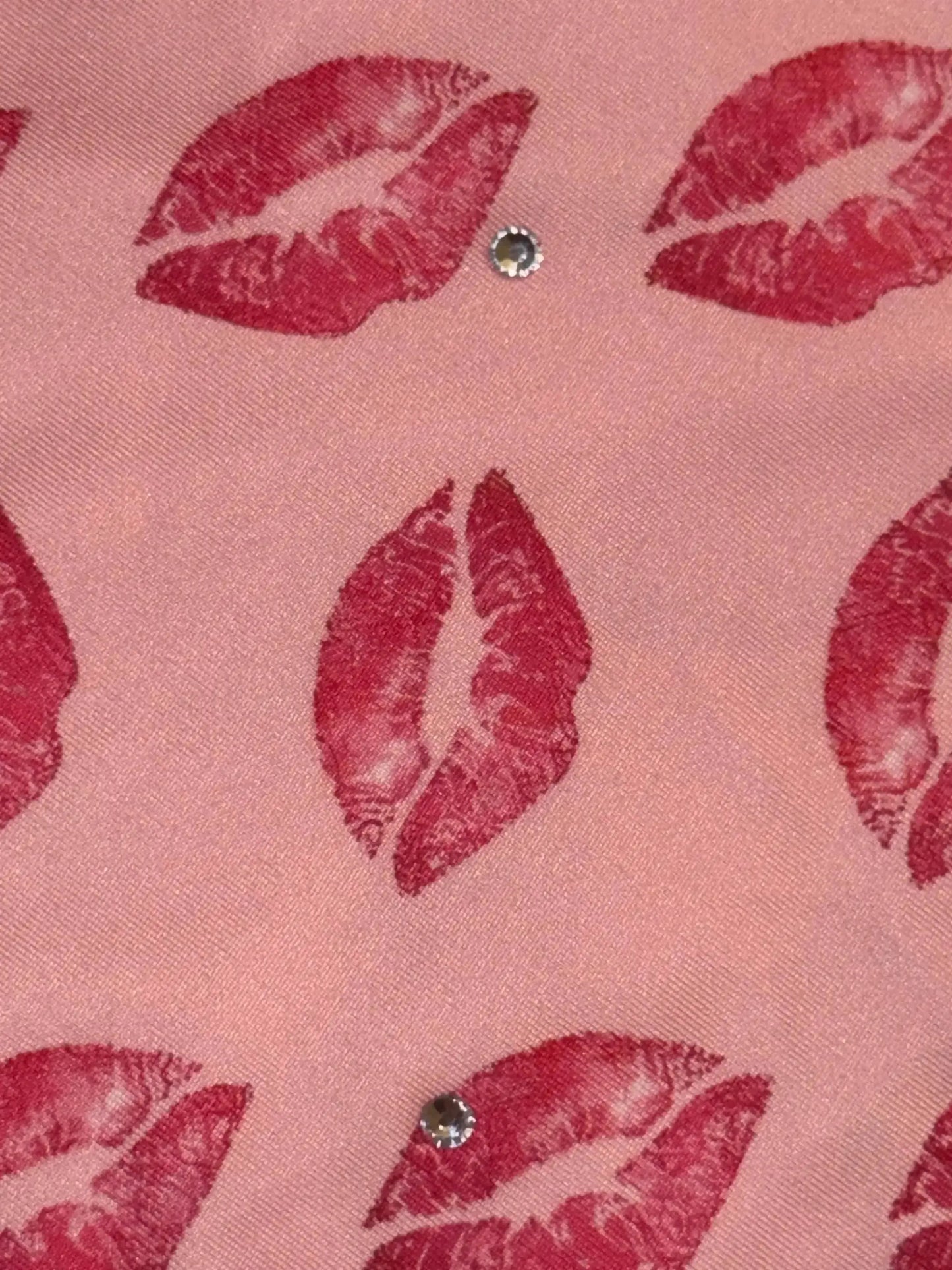 Triangle Bikini Top and Mini Skirt Bottoms Set - One Size Fits Most / Kiss - Dancewear